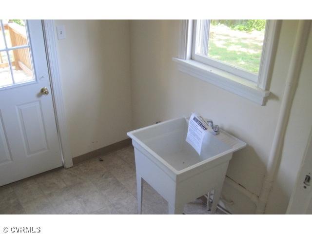 3911 Rebecca Road Richmond, VA 23234 - Photo 6 of 11 Exterior Front