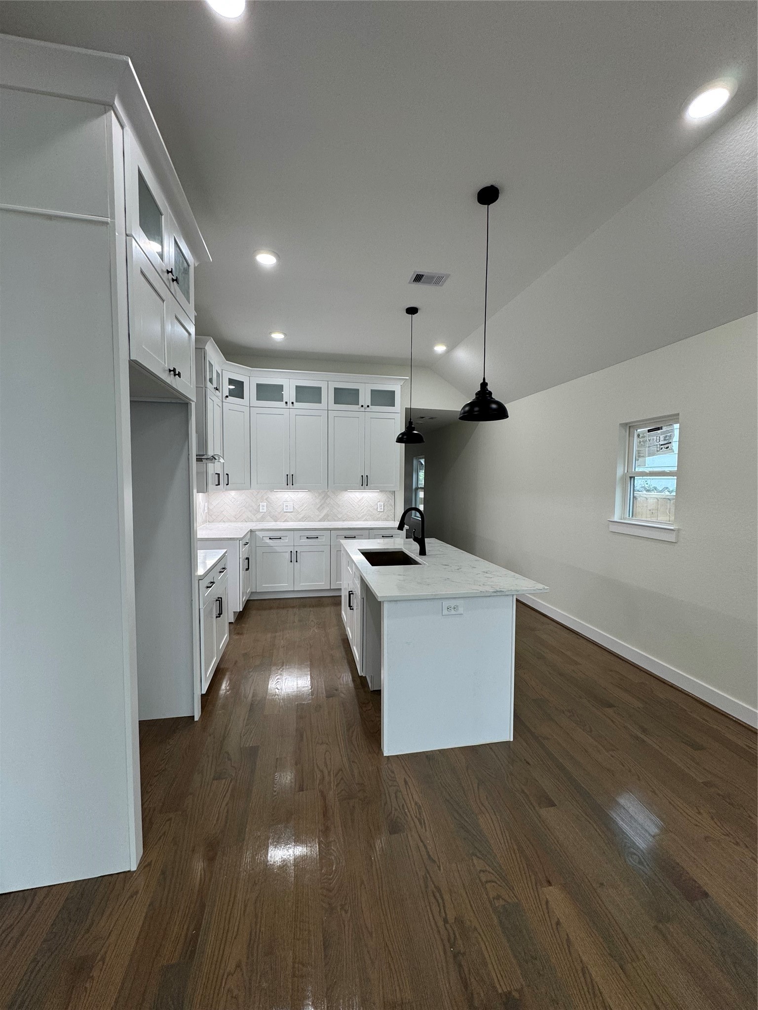 923 Adele Street Houston, TX 77009 - Photo 11 of 26