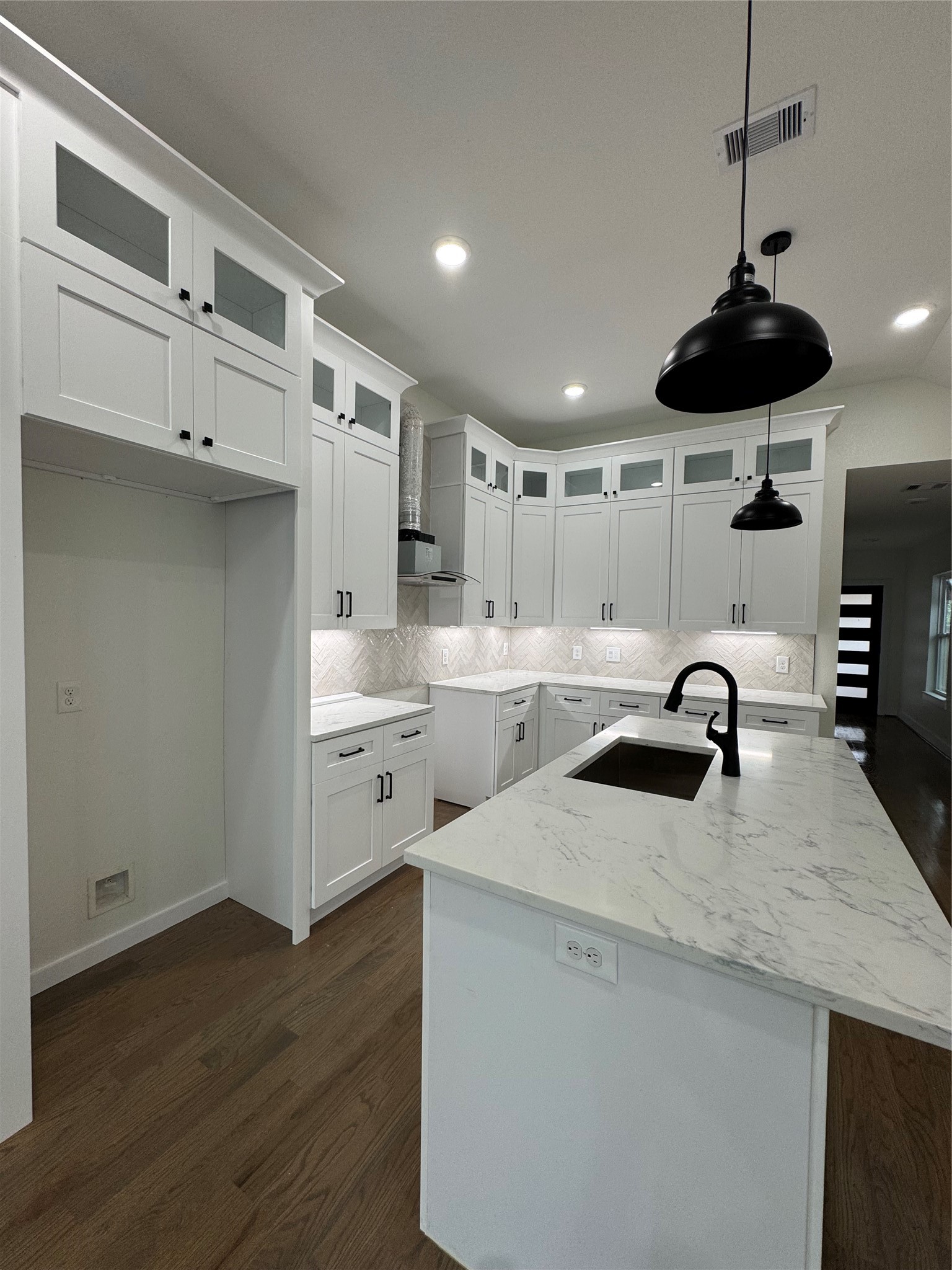 923 Adele Street Houston, TX 77009 - Photo 12 of 26