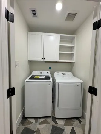 $2,999 | 923 Adele Street, Houston, TX 77009