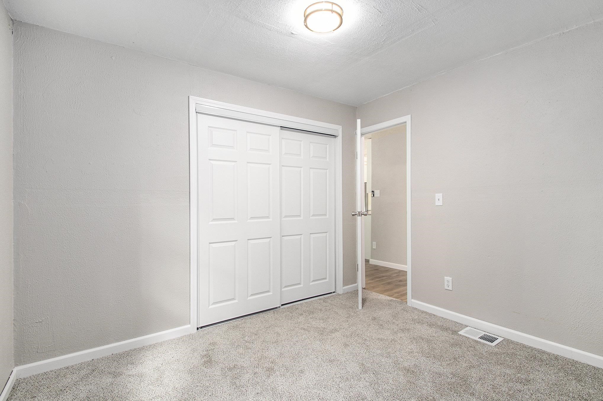10221 Henry Road Osceola, IN 46561 - Photo 14 of 27 Gallery Image 14