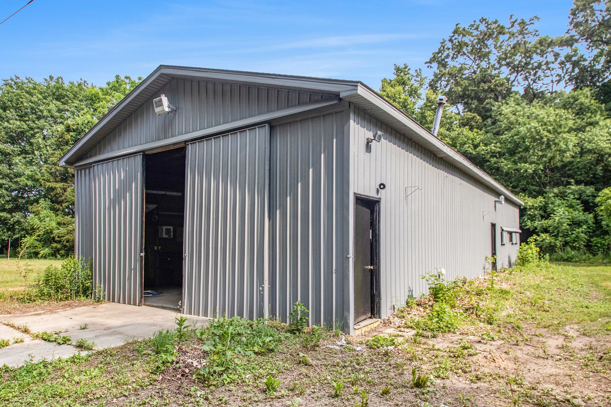 10221 Henry Road Osceola, IN 46561 - Photo 21 of 27 Gallery Image 21