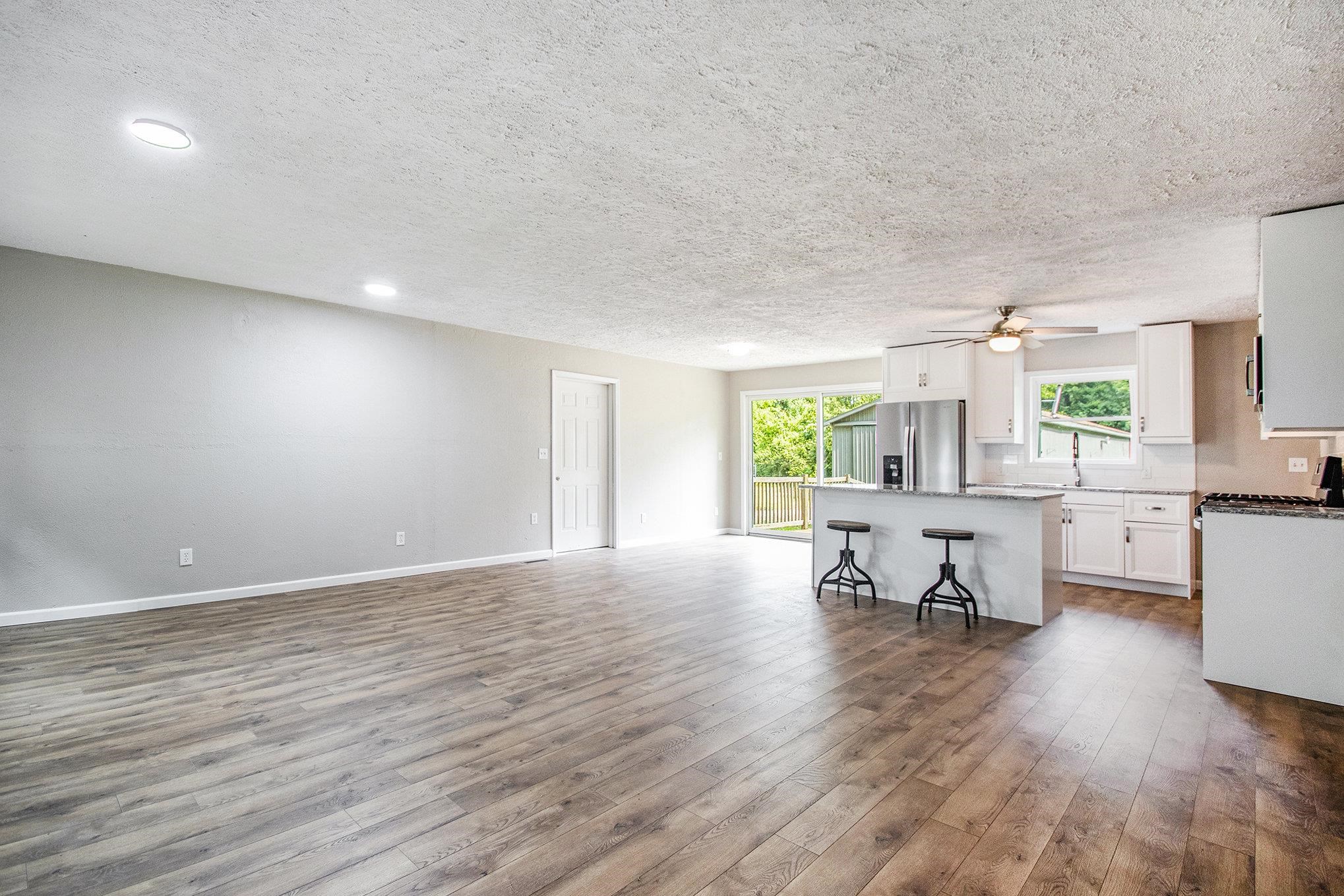 10221 Henry Road Osceola, IN 46561 - Photo 3 of 27 Gallery Image 3