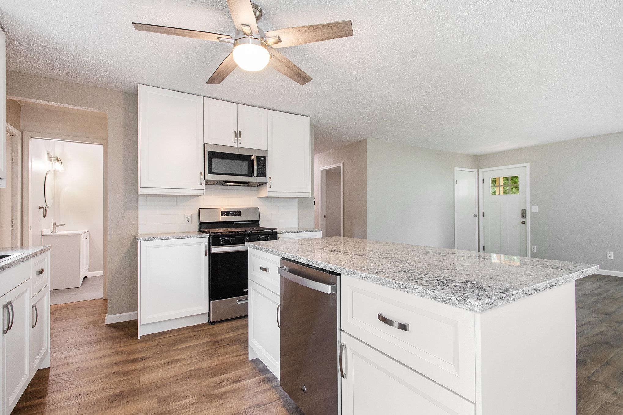10221 Henry Road Osceola, IN 46561 - Photo 7 of 27 Gallery Image 7