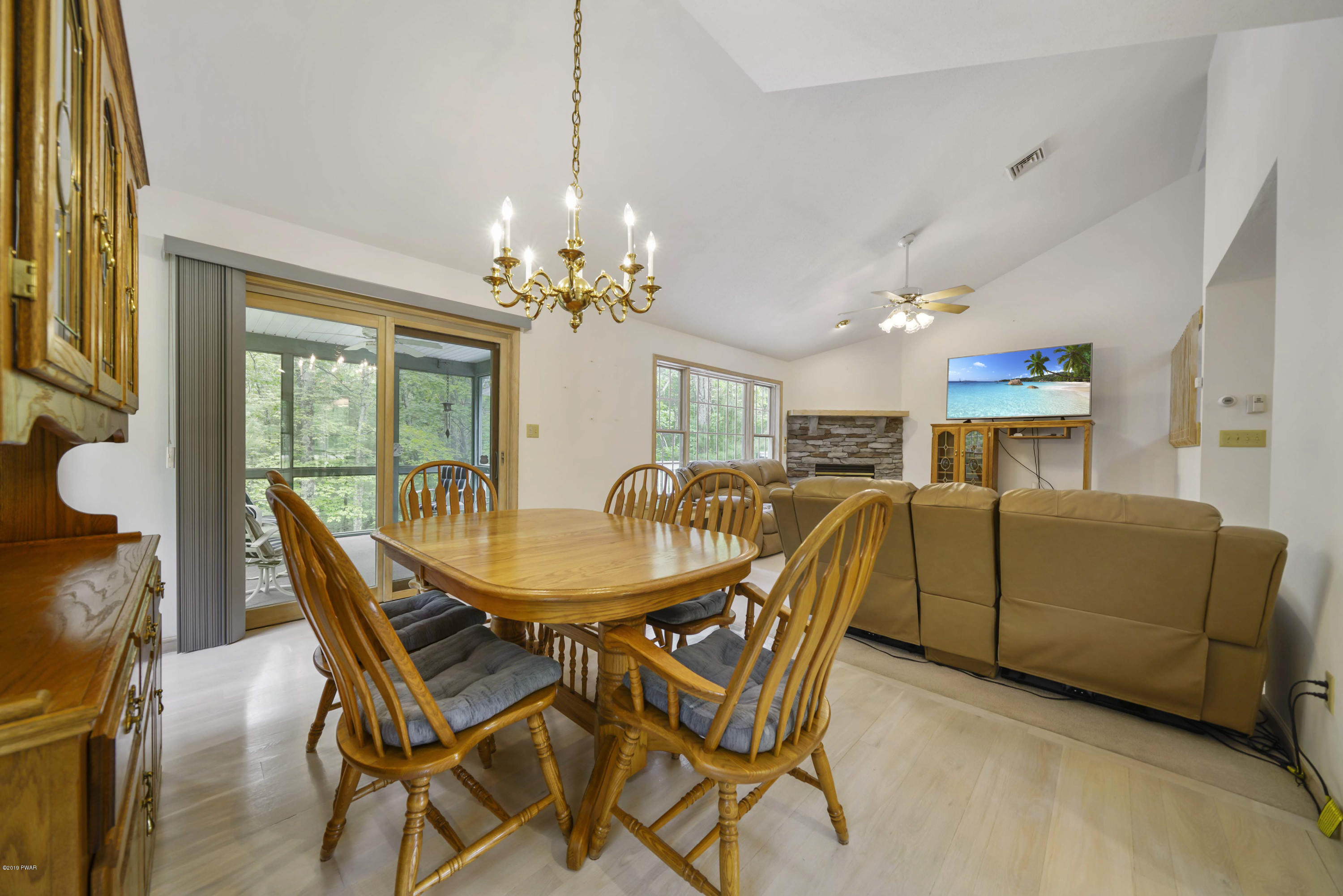 111 Stone Ridge Lane Milford, PA 18337 - Photo 17 of 36 d9457a6a9701584aede2d87762b9753fd6993ea1