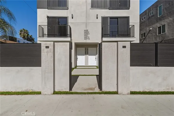 $3,999 | 14165 Erwin Street, Valley Glen, CA 91401