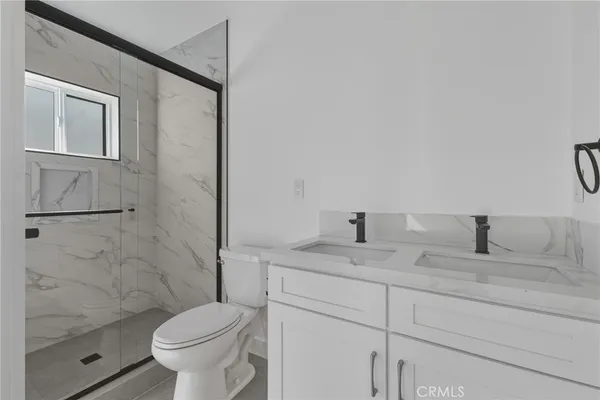 $3,999 | 14165 Erwin Street, Valley Glen, CA 91401