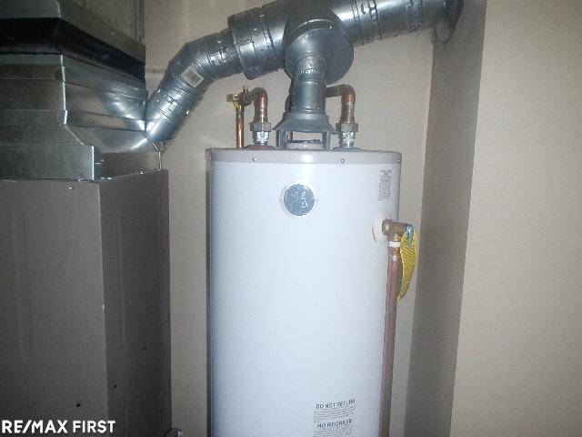 5299 Pointe Tremble Road Algonac, MI 48001 - Photo 35 of 35 31319469-34.JPG