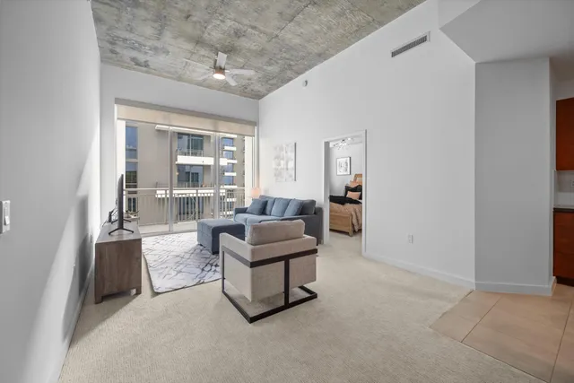 $4,000 | 300 South Australian Avenue, Unit 1619, West Palm Beach, FL 33401