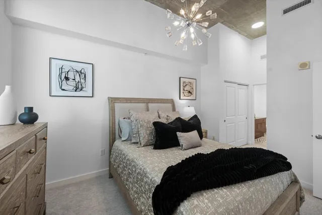 $4,000 | 300 South Australian Avenue, Unit 1619, West Palm Beach, FL 33401