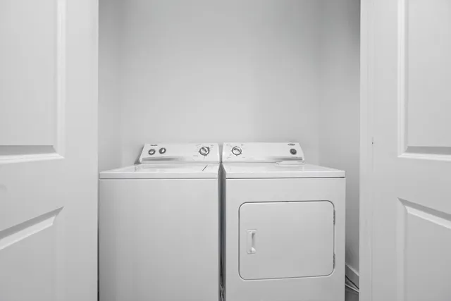 $4,000 | 300 South Australian Avenue, Unit 1619, West Palm Beach, FL 33401