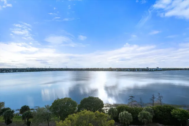 $4,000 | 300 South Australian Avenue, Unit 1619, West Palm Beach, FL 33401