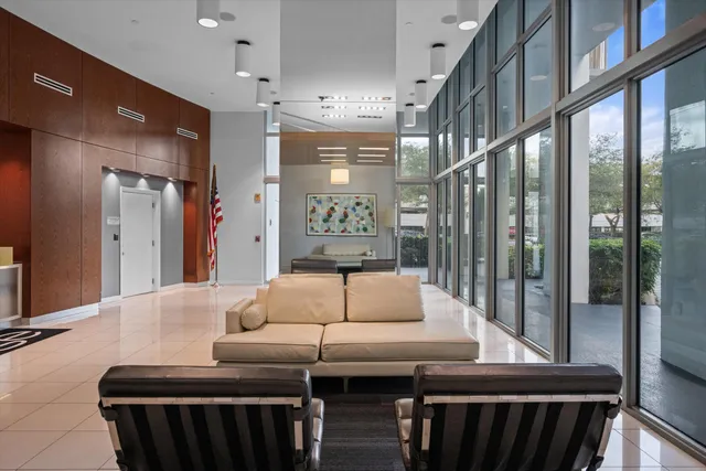 $4,000 | 300 South Australian Avenue, Unit 1619, West Palm Beach, FL 33401