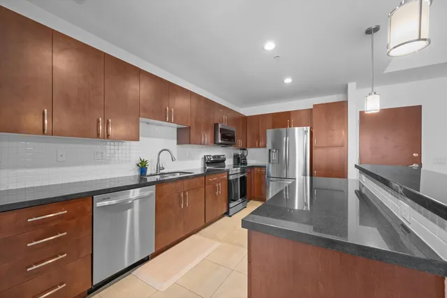 $4,000 | 300 South Australian Avenue, Unit 1619, West Palm Beach, FL 33401