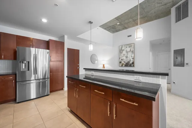 $4,000 | 300 South Australian Avenue, Unit 1619, West Palm Beach, FL 33401