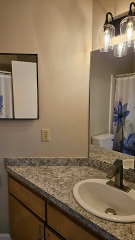 $1,500 | 1998 Nicklaus Drive, Tallahassee, FL 32301