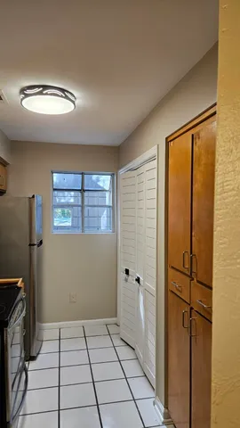 $1,500 | 1998 Nicklaus Drive, Tallahassee, FL 32301