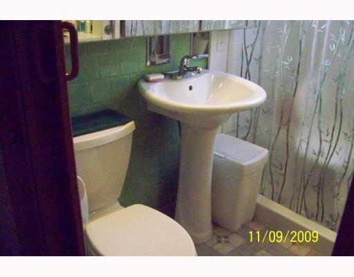 988 Cochran Mill Road Pittsburgh, PA 15236 - Photo 12 of 18 Master Bath/Spa.