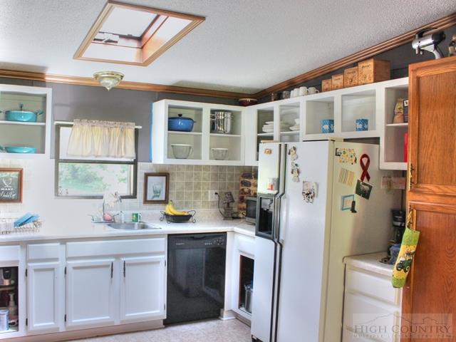 1345 Ebenezer Road Laurel Springs, NC 28644 - Photo 15 of 34 Gallery Image 15