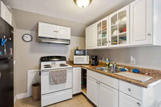 $700,000 | 279 Pine Street, Lewiston, ME 04240