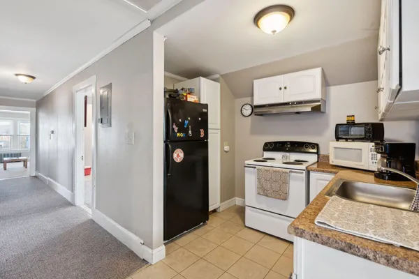 $675,000 | 279 Pine Street, Lewiston, ME 04240