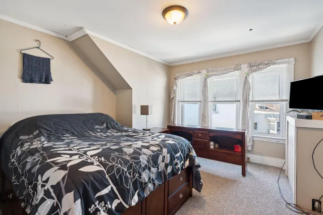 $700,000 | 279 Pine Street, Lewiston, ME 04240