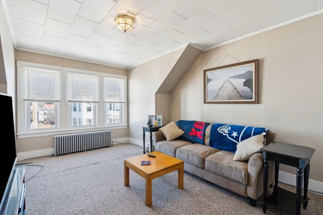 $700,000 | 279 Pine Street, Lewiston, ME 04240