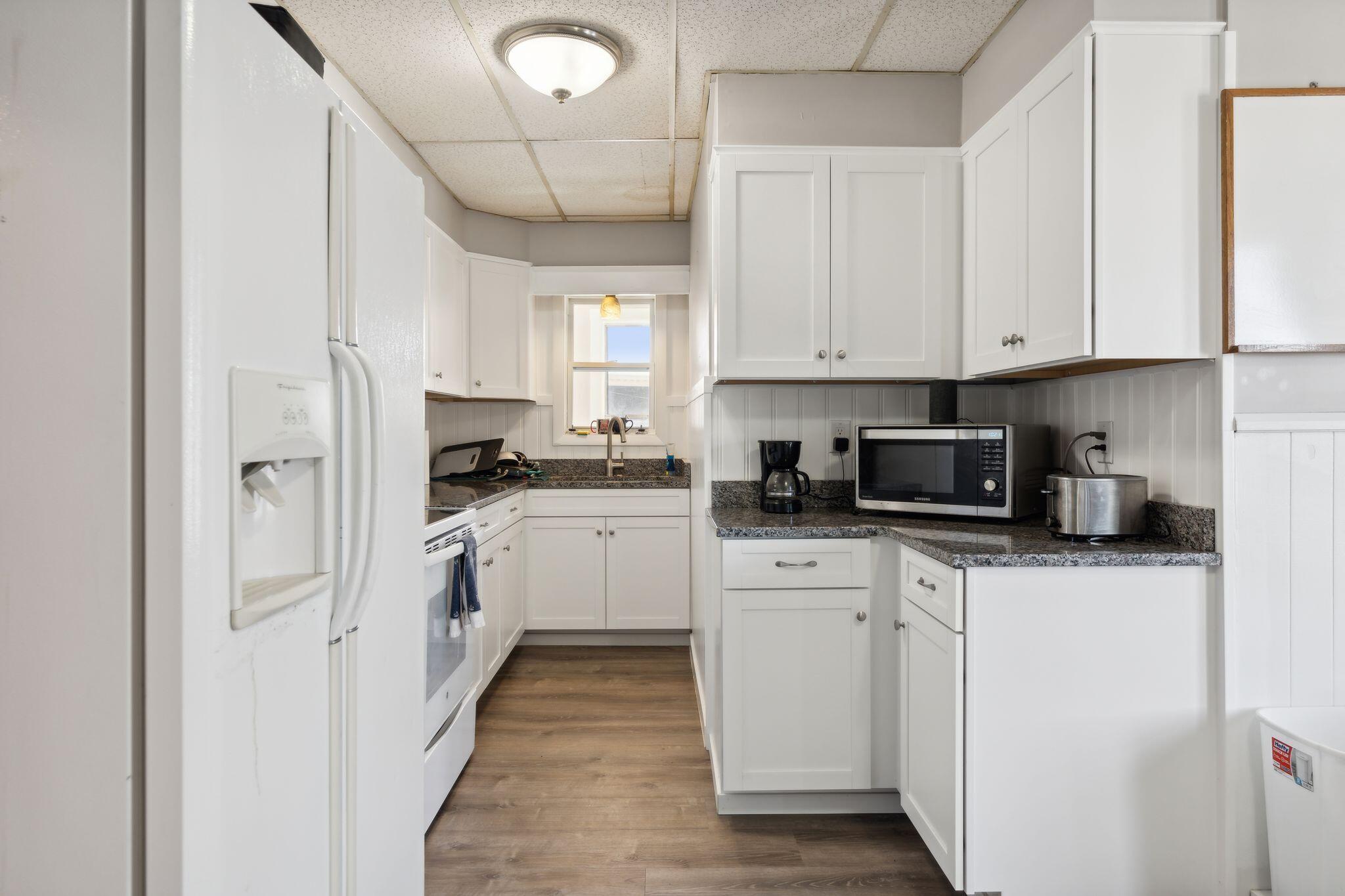 279 Pine Street Lewiston, ME 04240 - Photo 20 of 57 Kitchen