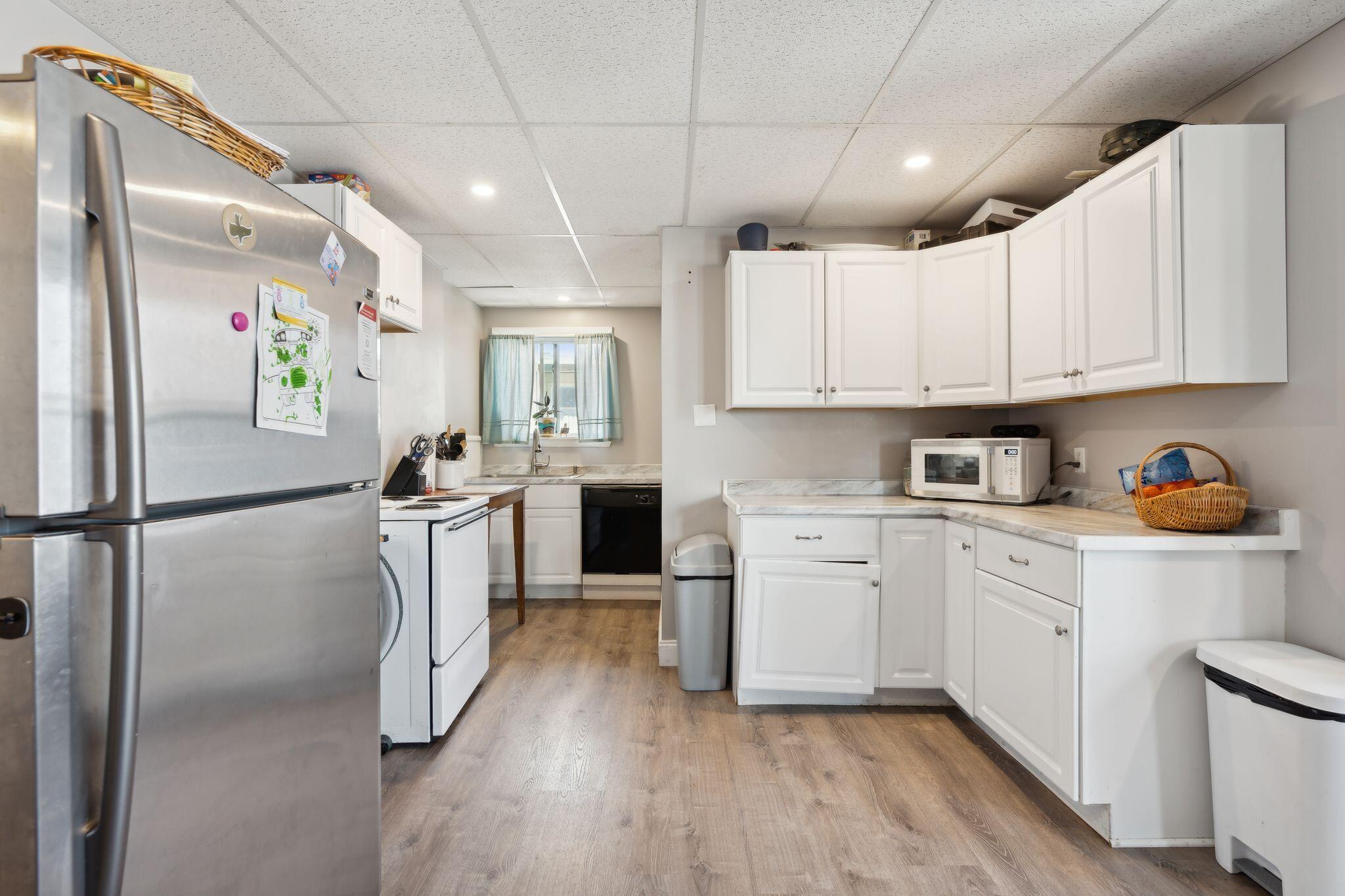 279 Pine Street Lewiston, ME 04240 - Photo 2 of 57 First Floor Kitchen