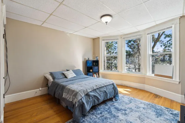 $700,000 | 279 Pine Street, Lewiston, ME 04240