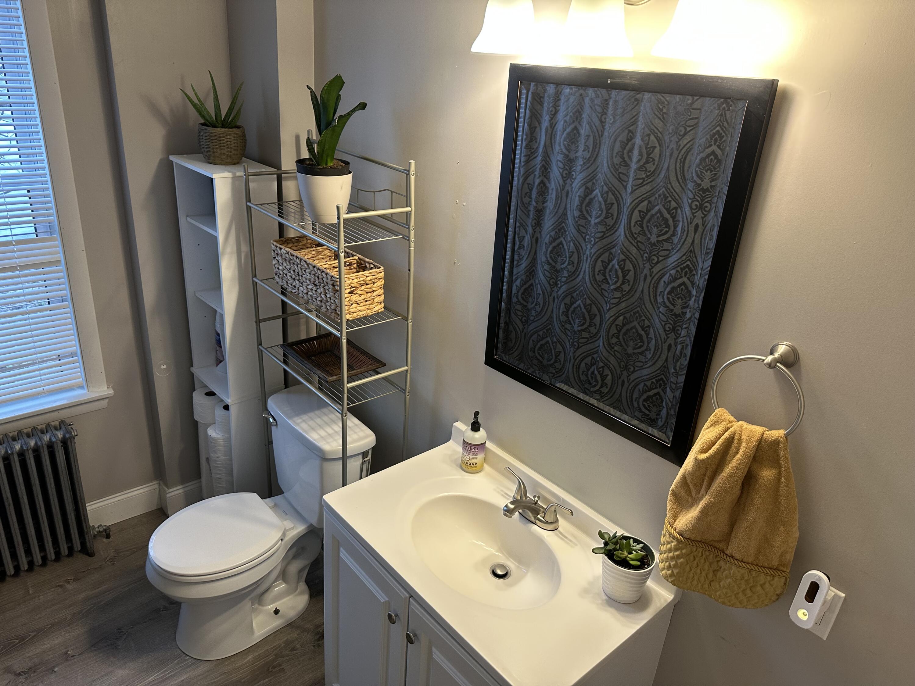 279 Pine Street Lewiston, ME 04240 - Photo 51 of 57 Unit 1 Bathroom