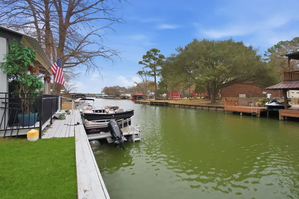 $449,000 | 14174 Shadow Bay Drive, Willis, TX 77318