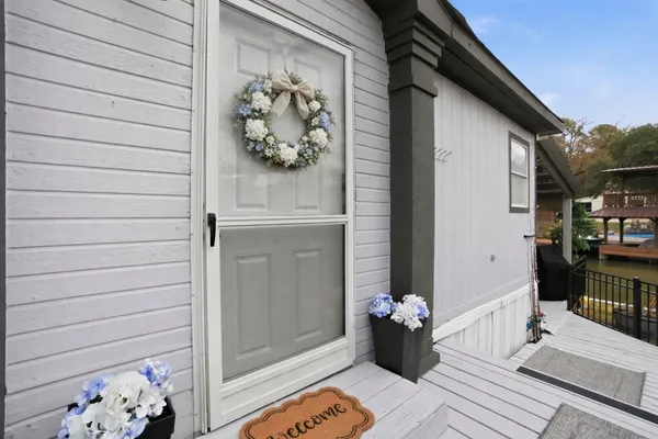 a view of a entryway of the house