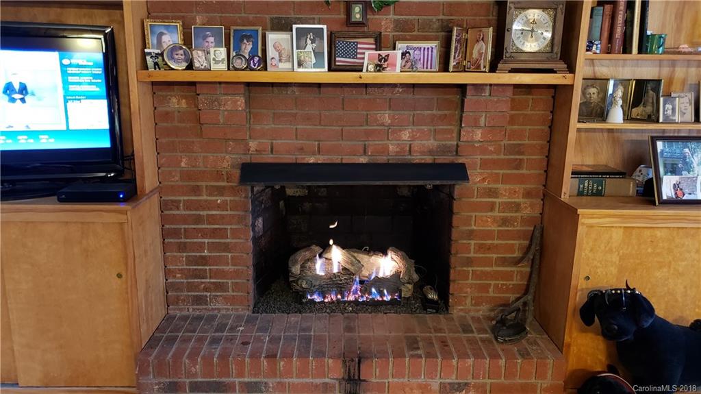 52 Gibson Road Asheville, NC 28804 - Photo 8 of 12 Gallery Image 8