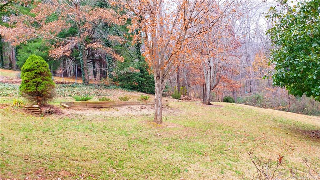 52 Gibson Road Asheville, NC 28804 - Photo 9 of 12 Gallery Image 9