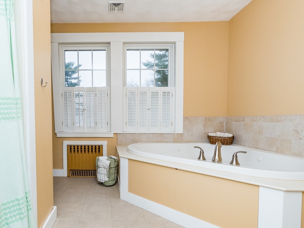 302 Andover Road Billerica, MA 01821 - Photo 20 of 29 Gallery Image 20