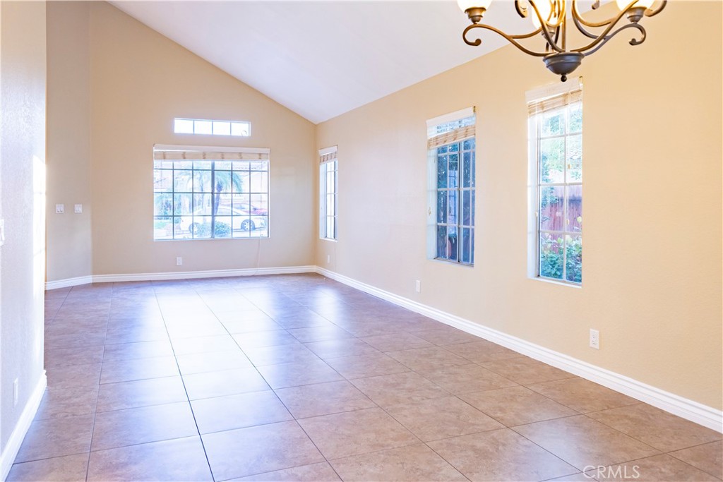 7740 Jack Rabbit Lane Highland, CA 92346 - Photo 21 of 41