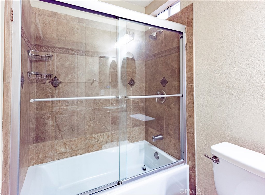 7740 Jack Rabbit Lane Highland, CA 92346 - Photo 22 of 41