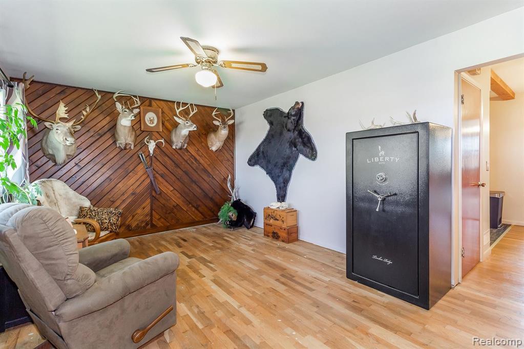 9700 Cole Road Durand, MI 48429 - Photo 9 of 25