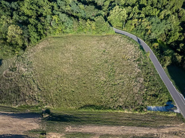 $94,900 | 10012 Highway 48, Aurora, IN 47001