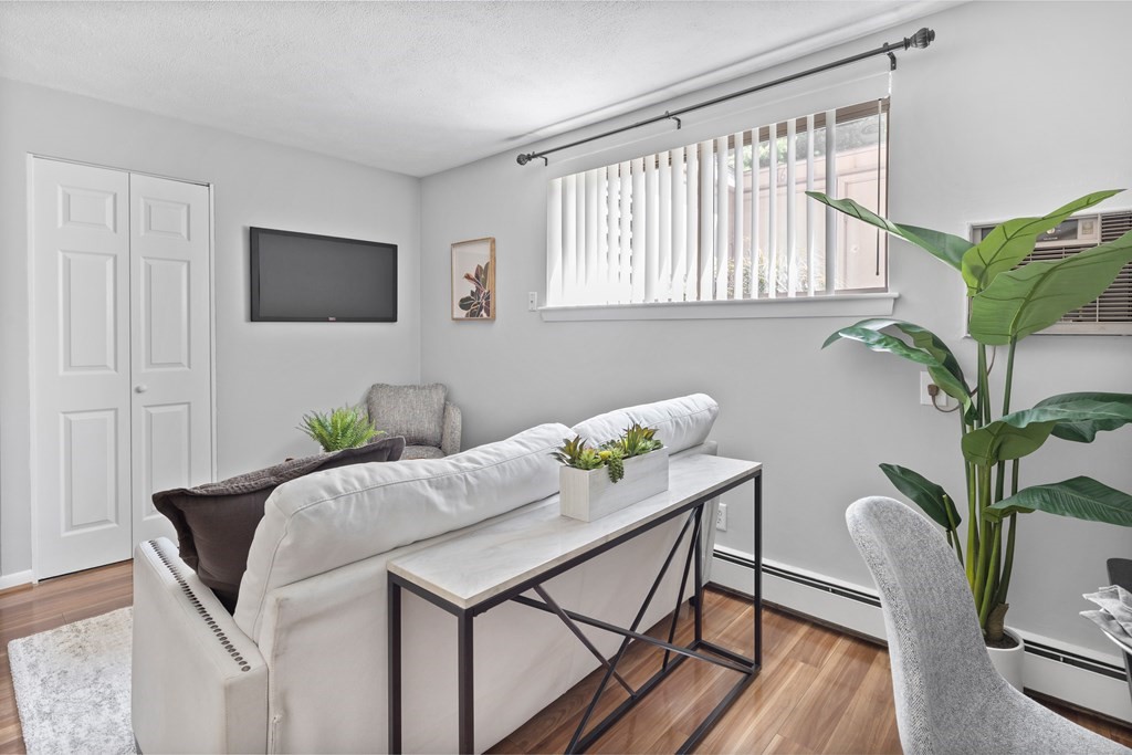 295 Main Street, Unit 3 Reading, MA 01867 - Photo 3 of 17 Gallery Image 3
