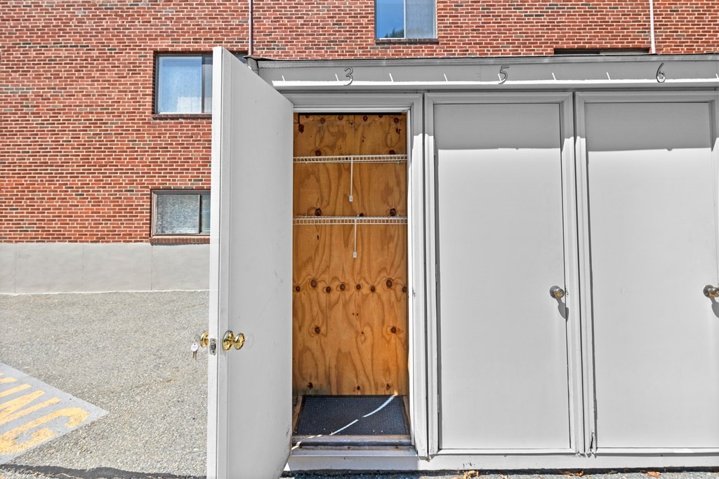 295 Main Street, Unit 3 Reading, MA 01867 - Photo 10 of 17 Gallery Image 10