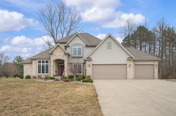 $640,000 | 9847 Quail Run Court, Bridgman, MI 49106
