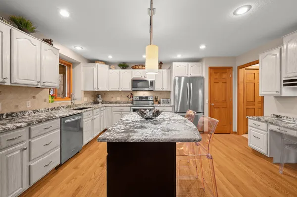 $640,000 | 9847 Quail Run Court, Bridgman, MI 49106