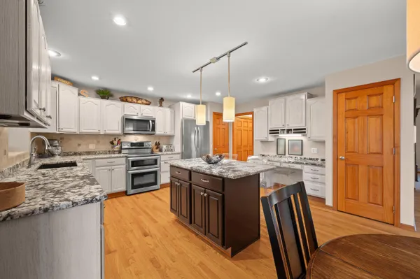 $640,000 | 9847 Quail Run Court, Bridgman, MI 49106