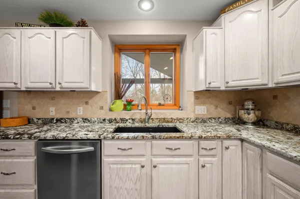 $640,000 | 9847 Quail Run Court, Bridgman, MI 49106
