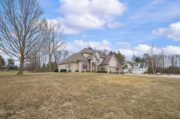 $640,000 | 9847 Quail Run Court, Bridgman, MI 49106
