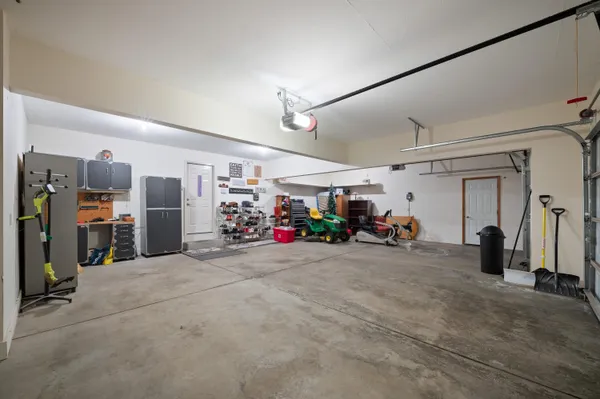 $640,000 | 9847 Quail Run Court, Bridgman, MI 49106