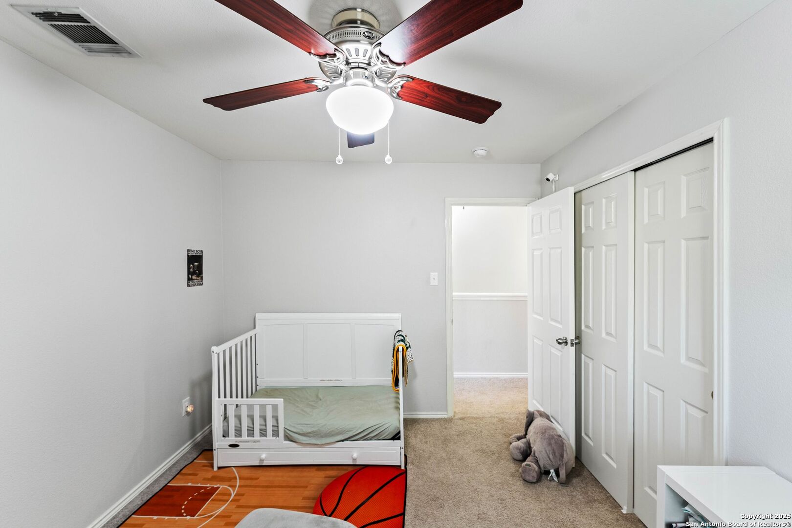 10611 Apple Spring Universal City, TX 78148 - Photo 16 of 29 a view of room with a ceiling fan