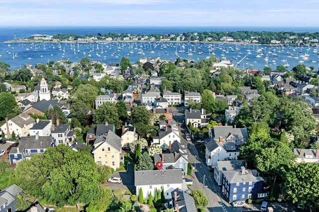 $815,000 | 25 Pearl Street, Marblehead, MA 01945